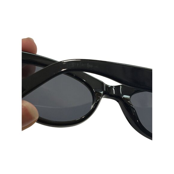 Charlotte Mercy Oval Cat Eye Sunglasses in Black
